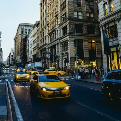 Ile kosztuje taxi 10 km? Sprawdź, jak uniknąć wysokich opłat