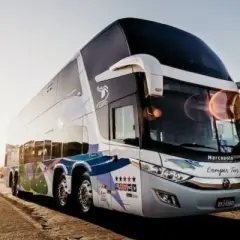 Ile za kilometr autokarem? Poznaj ukryte koszty wynajmu busa