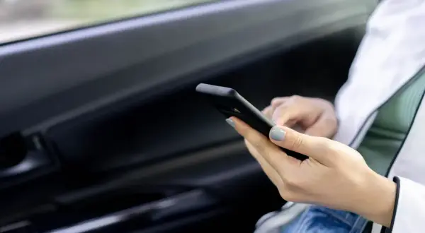 Jak działa aplikacja Uber dla kierowców i co musisz wiedzieć?