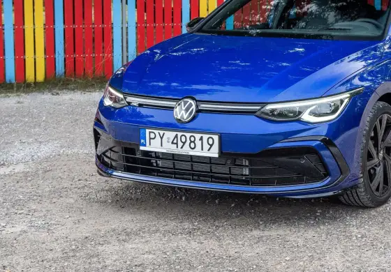 PY na tablicy rejestracyjnej - Co naprawdę oznacza?